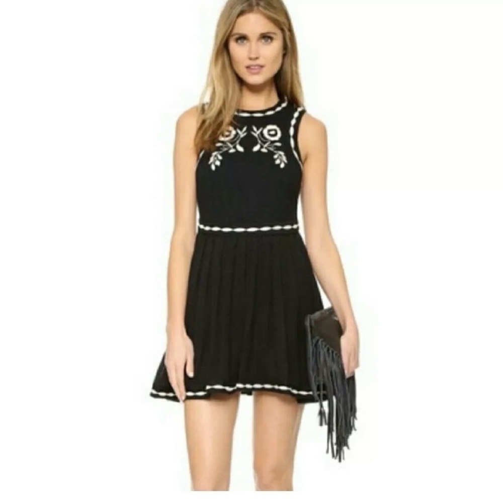 Free People Birds‎ of a Feather Black Embroidered Mini Dress Size 2 - Picture 10 of 15